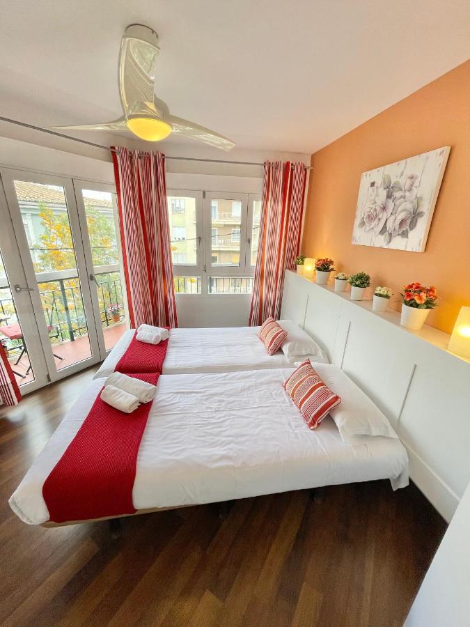 Apartamentos Sevilla Валенсія Екстер'єр фото