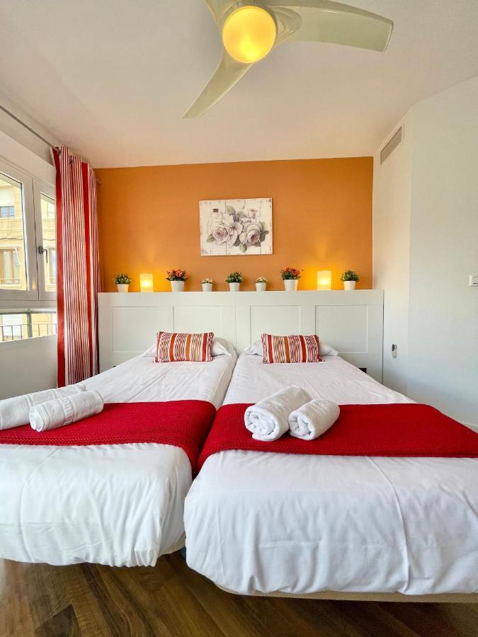 Apartamentos Sevilla Валенсія Екстер'єр фото